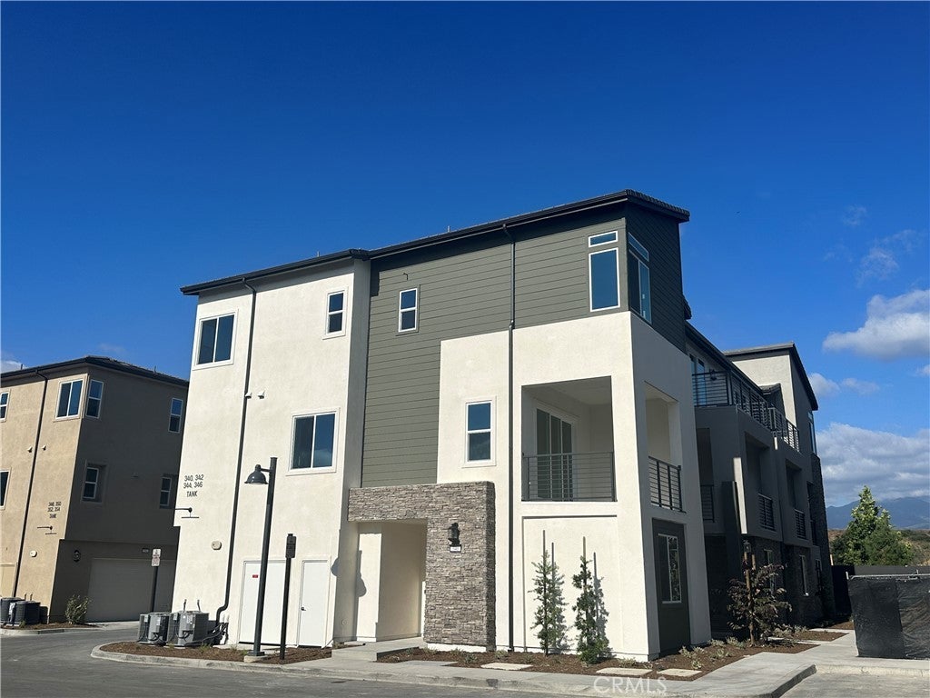 Photo of Listing #OC24250824