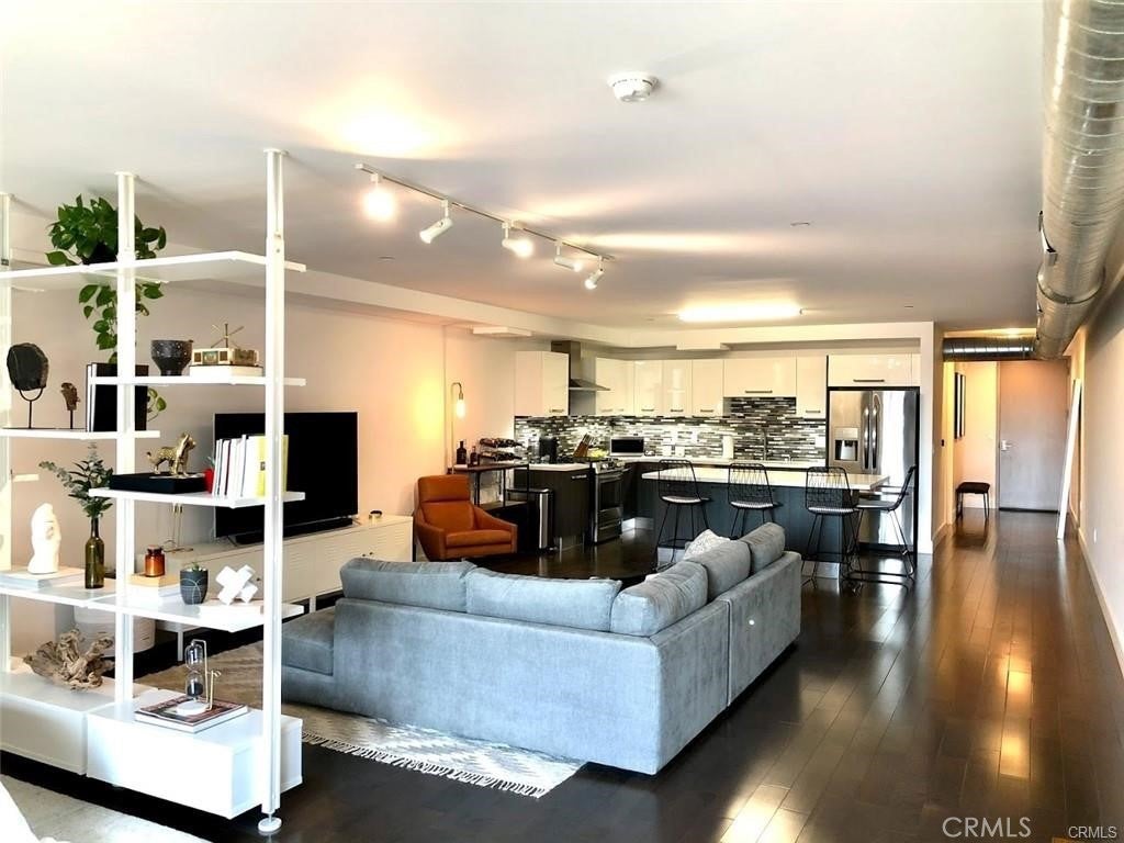 Photo of Listing #CV24251624