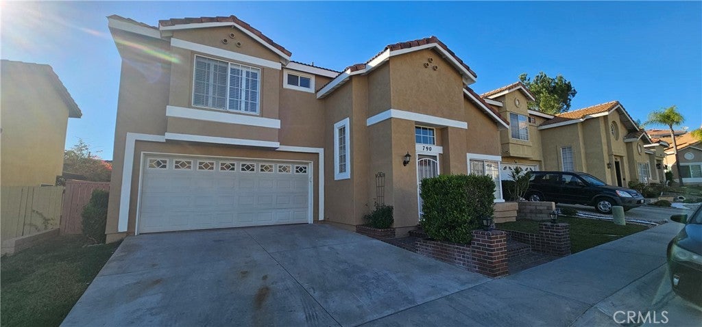 Photo of Listing #IV24252556