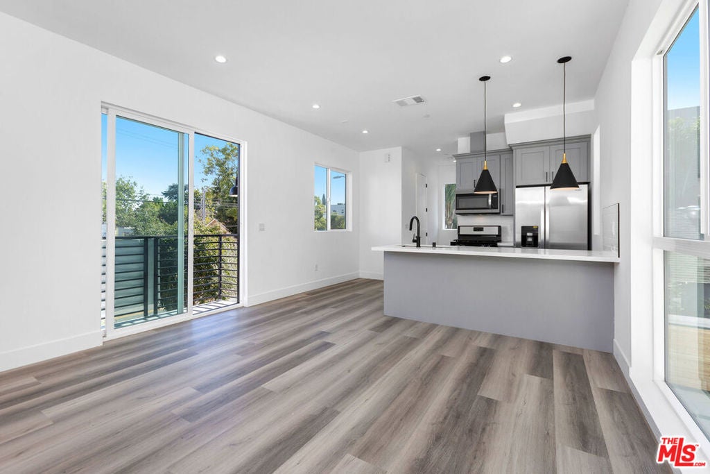 Photo of Listing #24471091