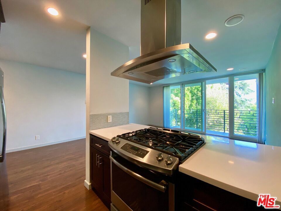 Photo of Listing #25475983