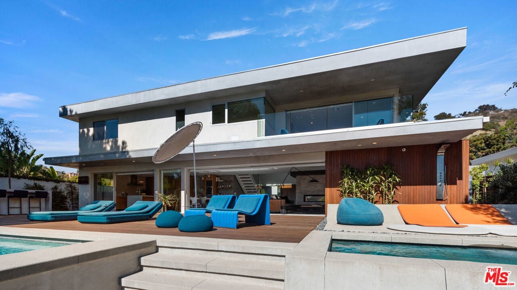 Photo of Listing #25476657