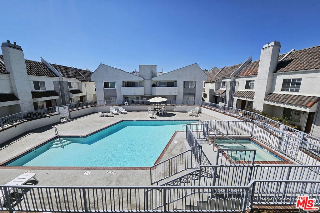 Photo of Listing #25476667