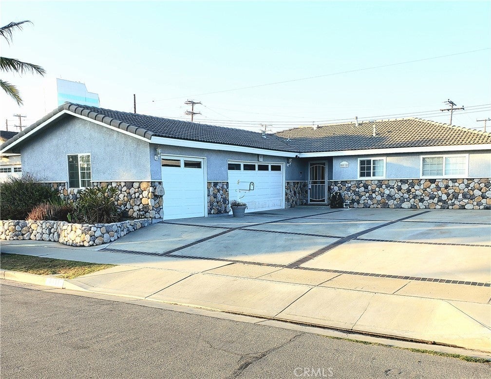 Photo of Listing #OC25002310