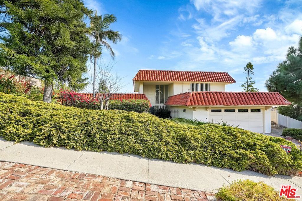 Photo of Listing #25476677