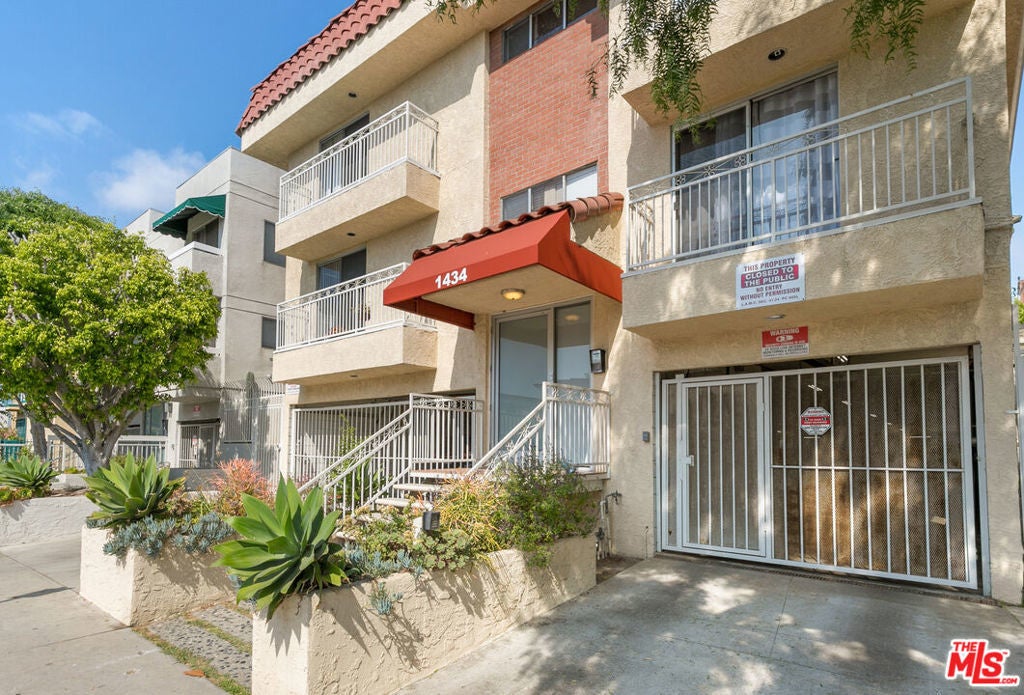 Photo of Listing #24471421