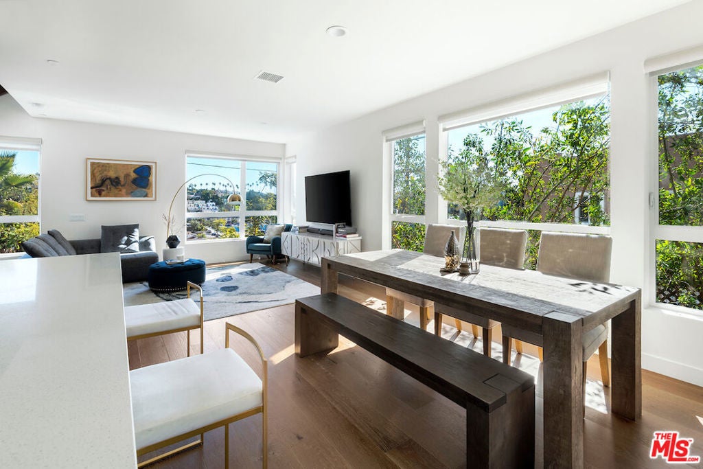 Photo of Listing #25477109