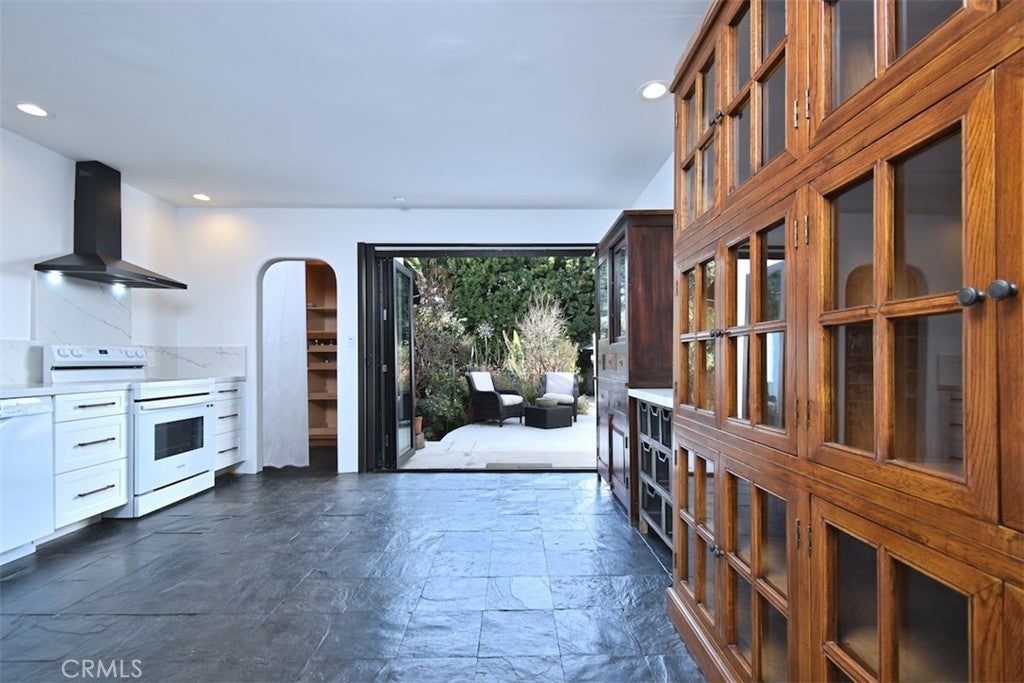 Photo of Listing #SR25003138