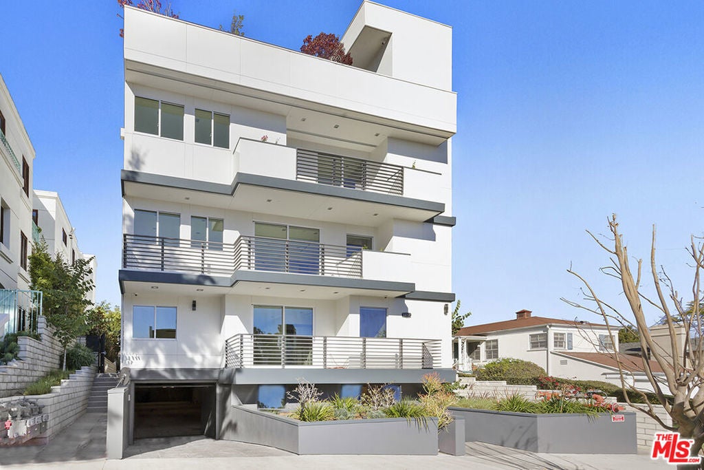 Photo of Listing #24475081