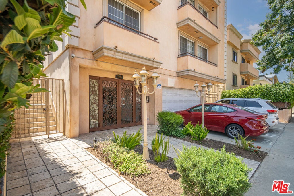 Photo of Listing #25477791