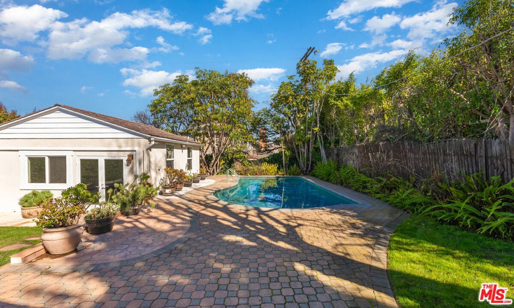 Photo of Listing #25478167