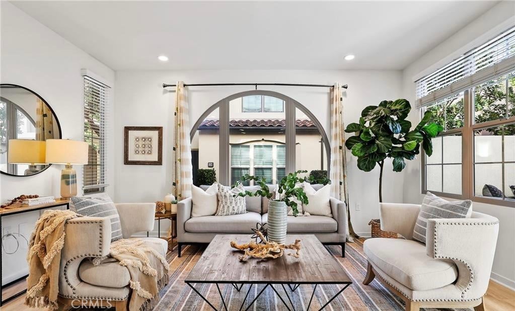 Photo of Listing #OC25004572