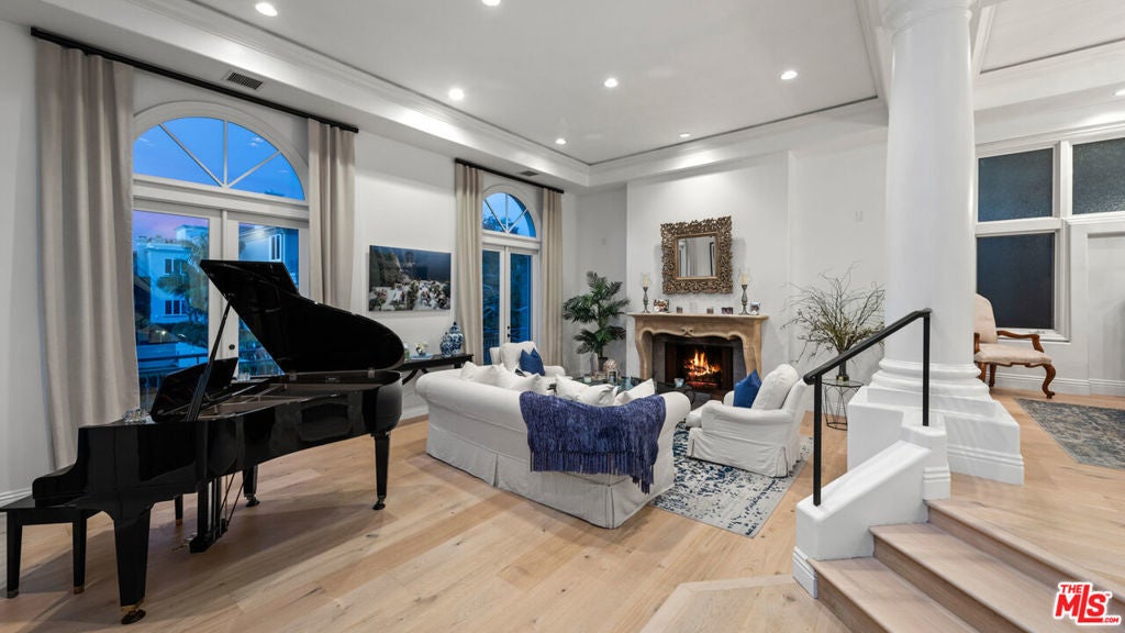 Photo of Listing #25478451