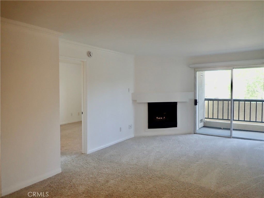 Photo of Listing #SR25005387