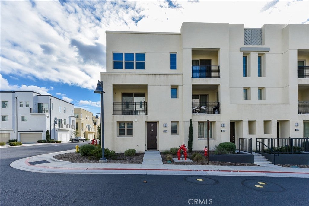 Photo of Listing #OC25006595