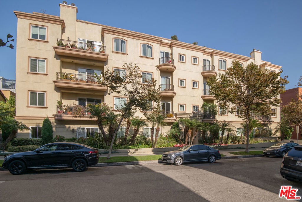 Photo of Listing #25479617