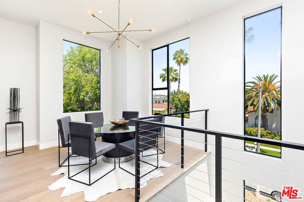 Photo of Listing #25479981