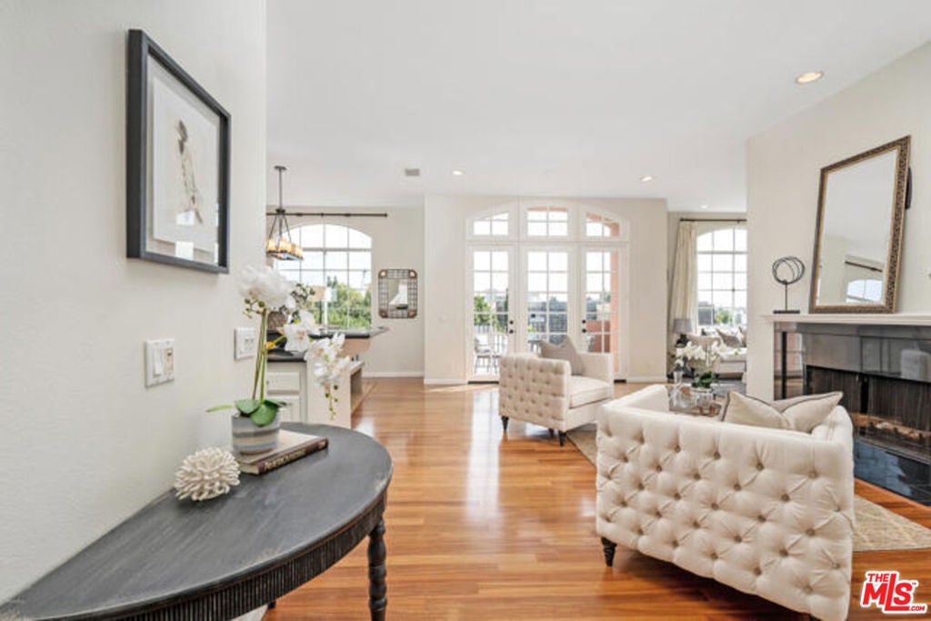 Photo of Listing #25480343