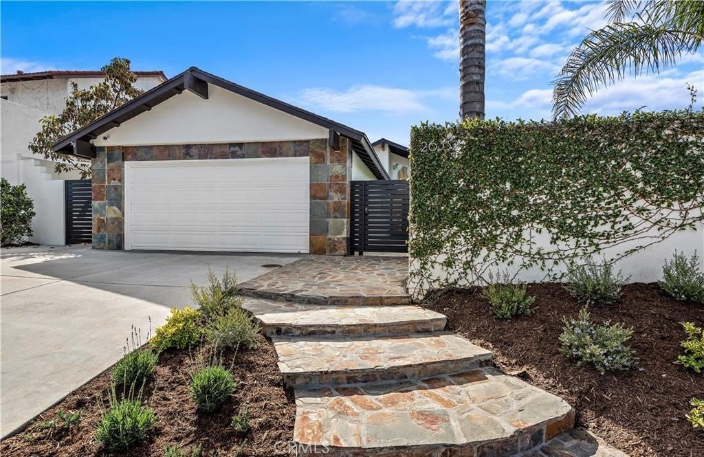 Photo of Listing #PW25007368