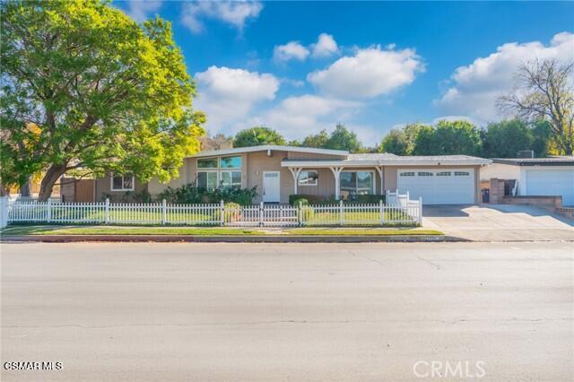 Photo of Listing #225000191