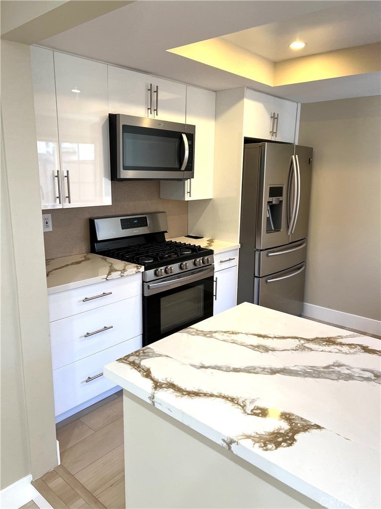 Photo of Listing #SR25007824