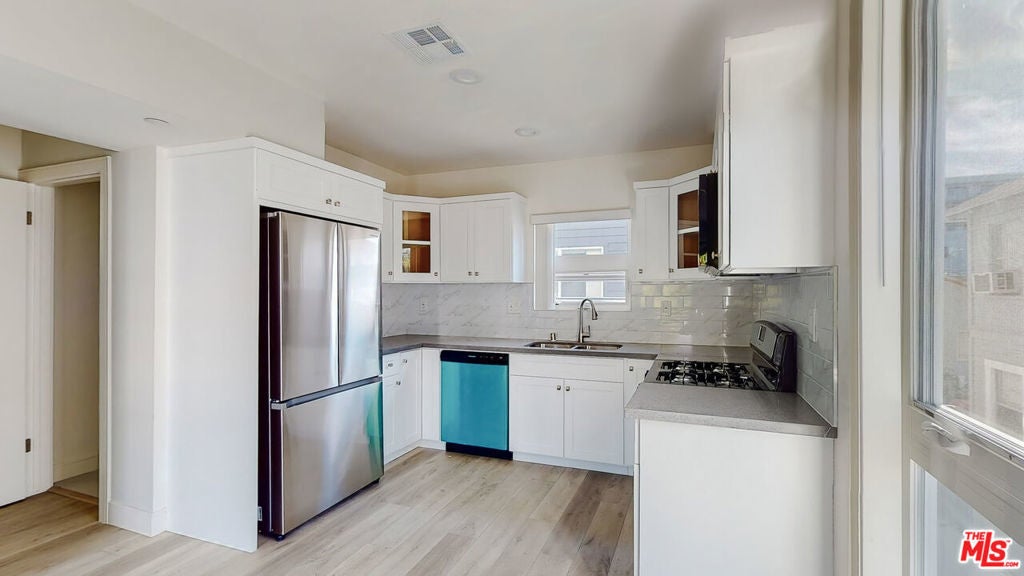 Photo of Listing #25481319