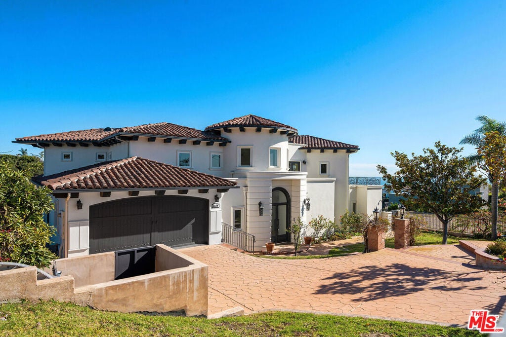 Photo of Listing #25481385