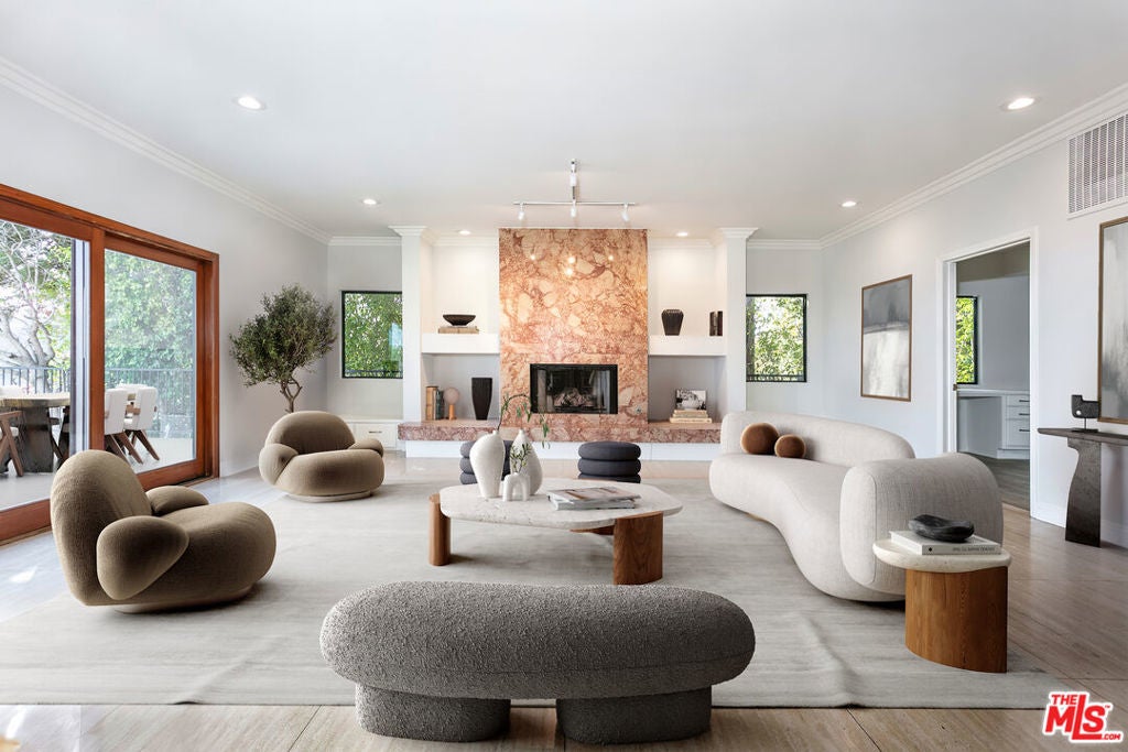 Photo of Listing #24474621