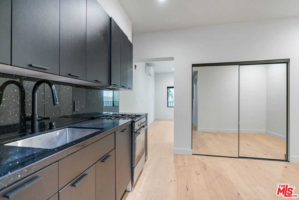 Photo of Listing #25481804