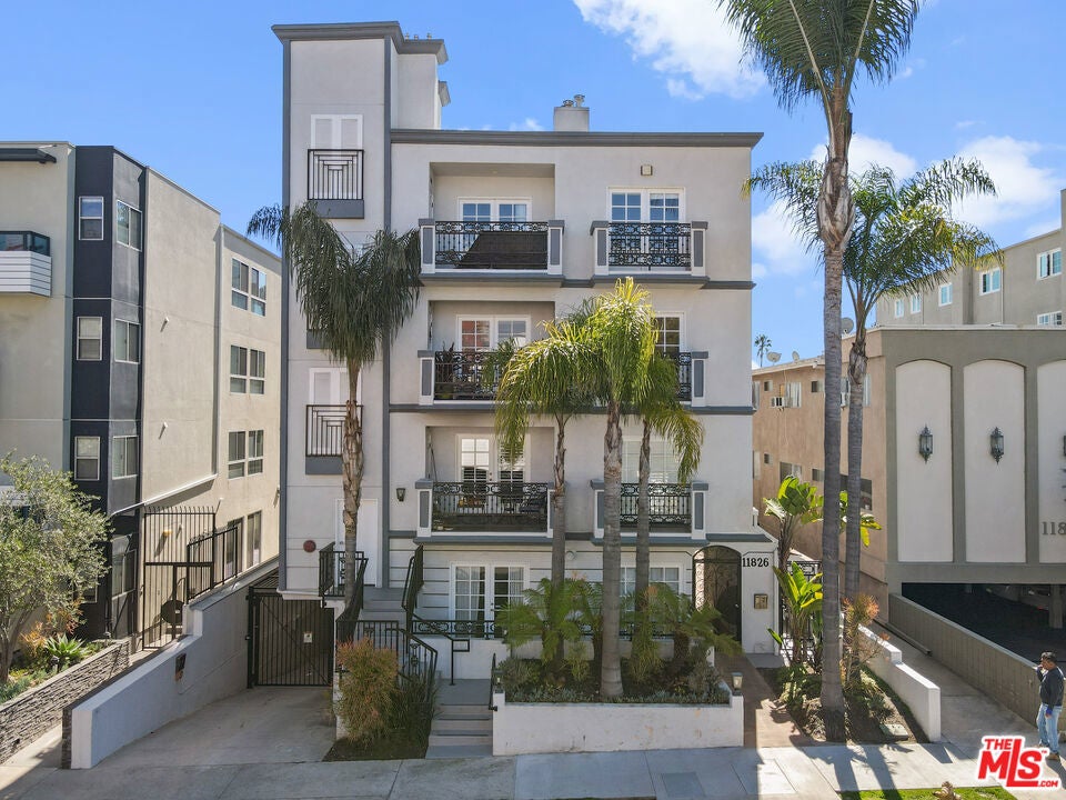 Photo of Listing #25481855