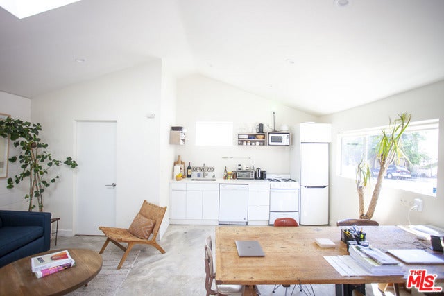 Photo of Listing #25481973