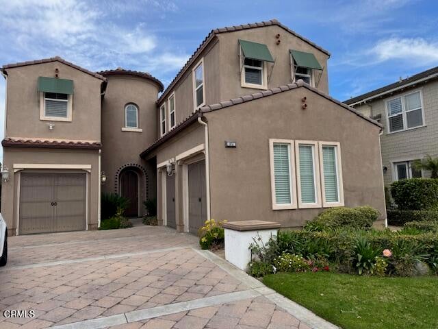 Photo of Listing #V1-27518