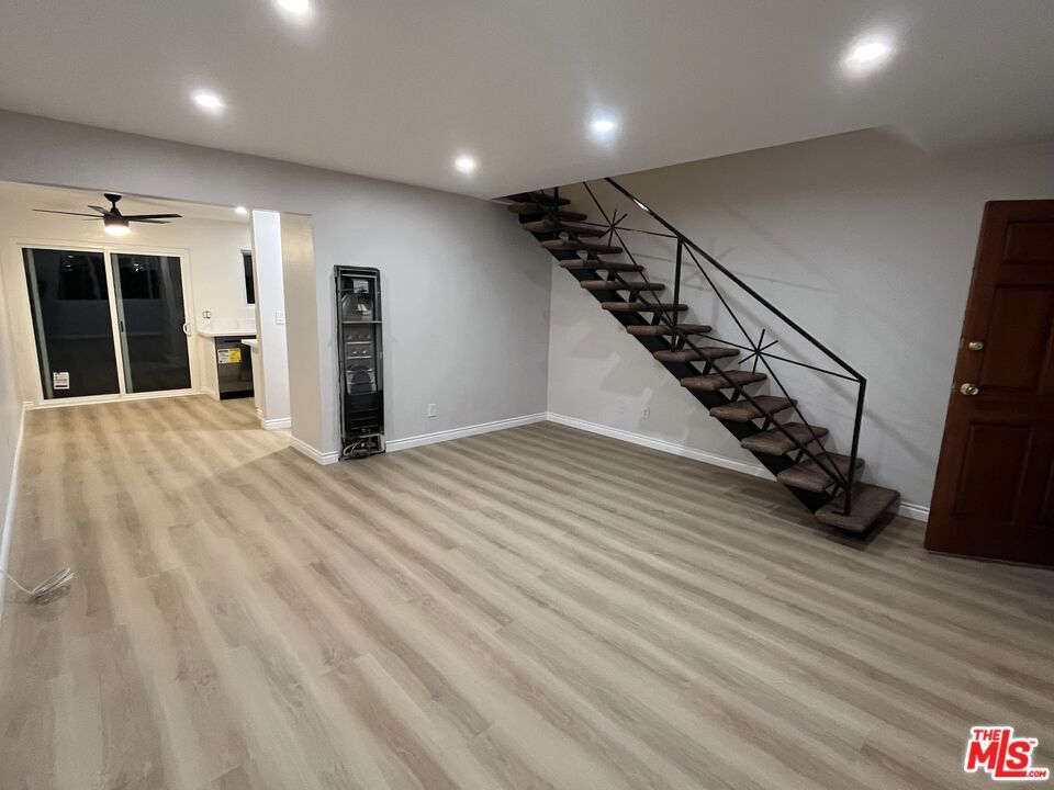 Photo of Listing #25482245