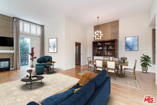 Photo of Listing #25477917