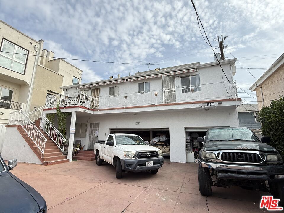 Photo of Listing #25483599