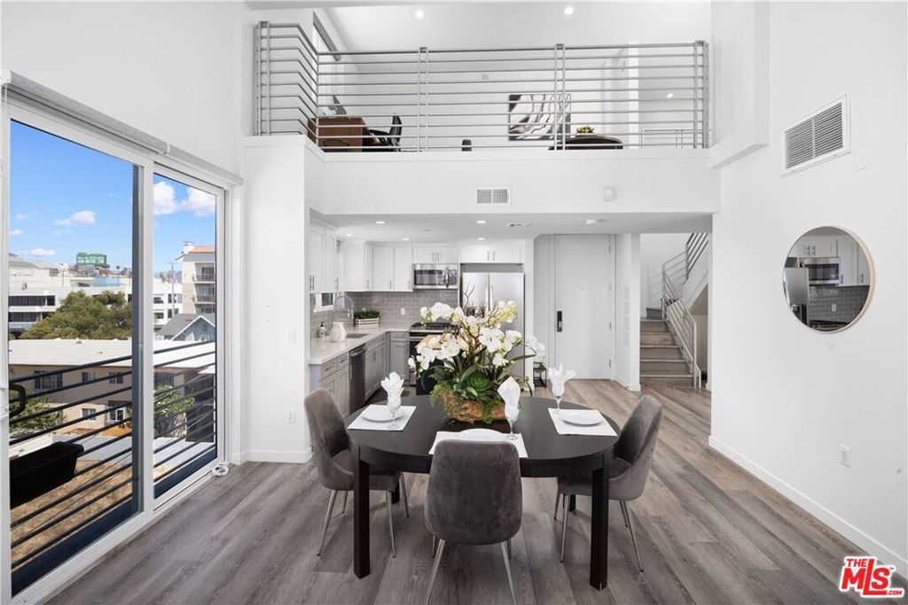 Photo of Listing #25483623