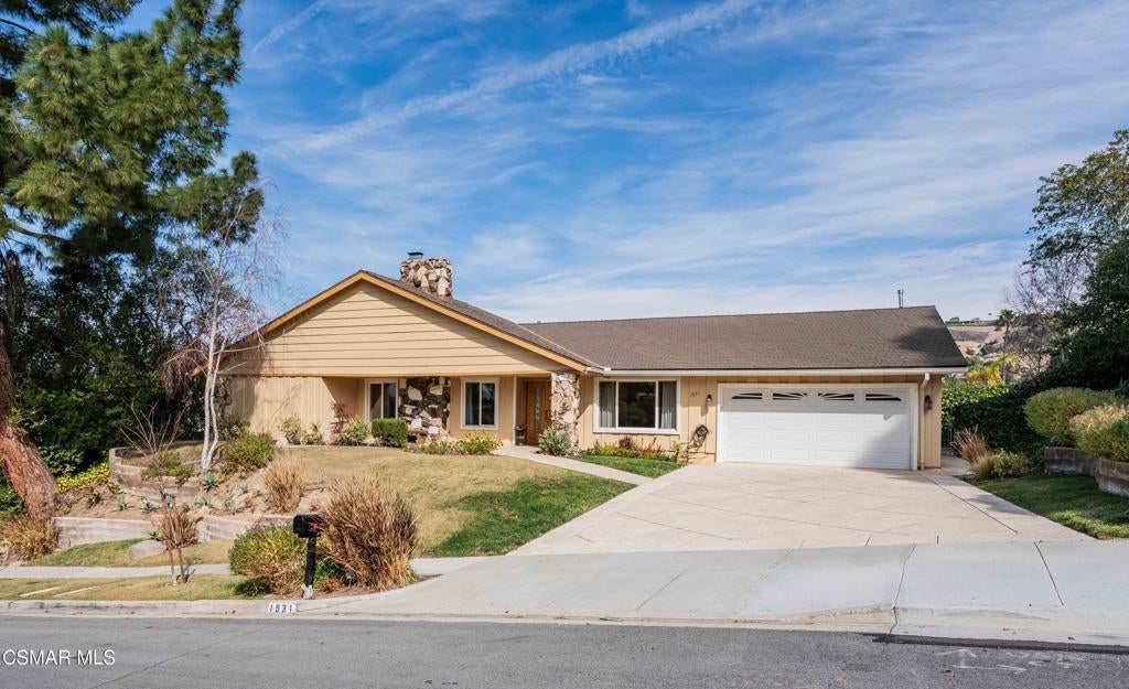 Photo of Listing #225000275