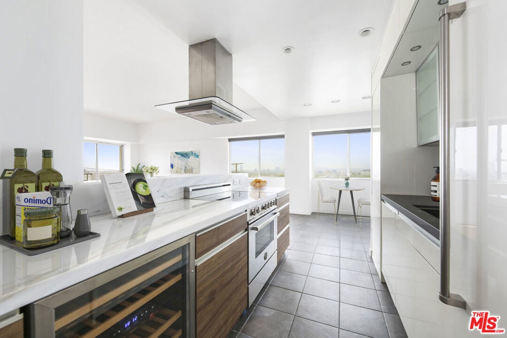 Photo of Listing #25484205