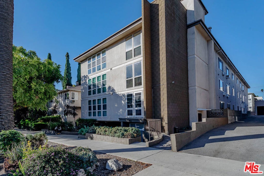 Photo of Listing #25484931