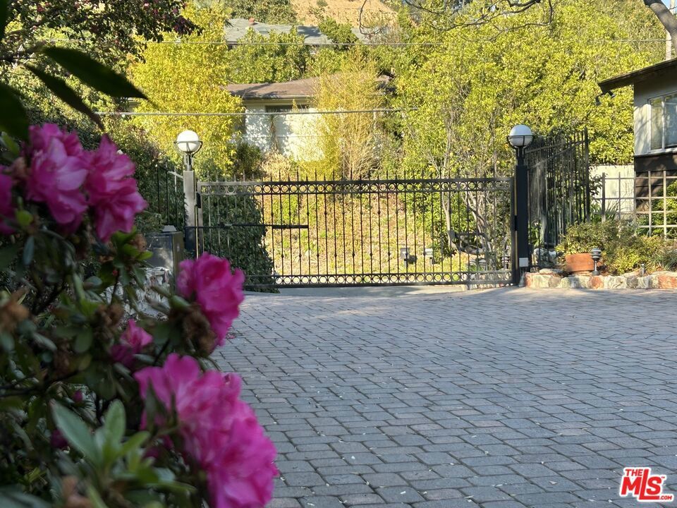 Photo of Listing #25485011