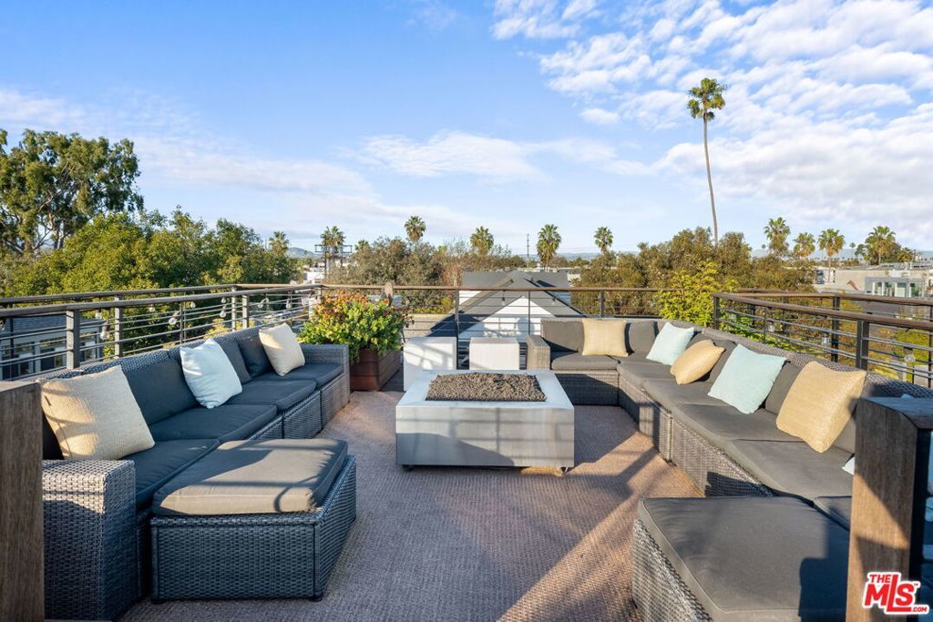 Photo of Listing #25485373