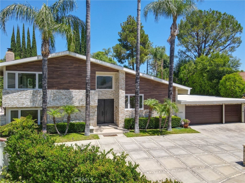 Photo of Listing #SR25013422