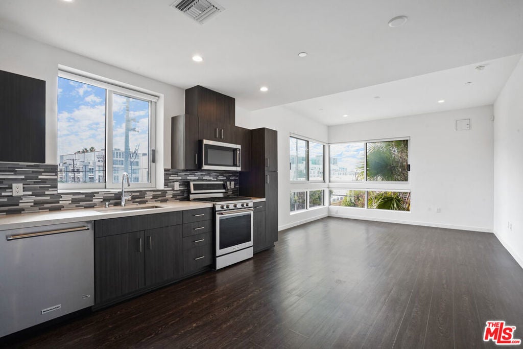 Photo of Listing #25486009