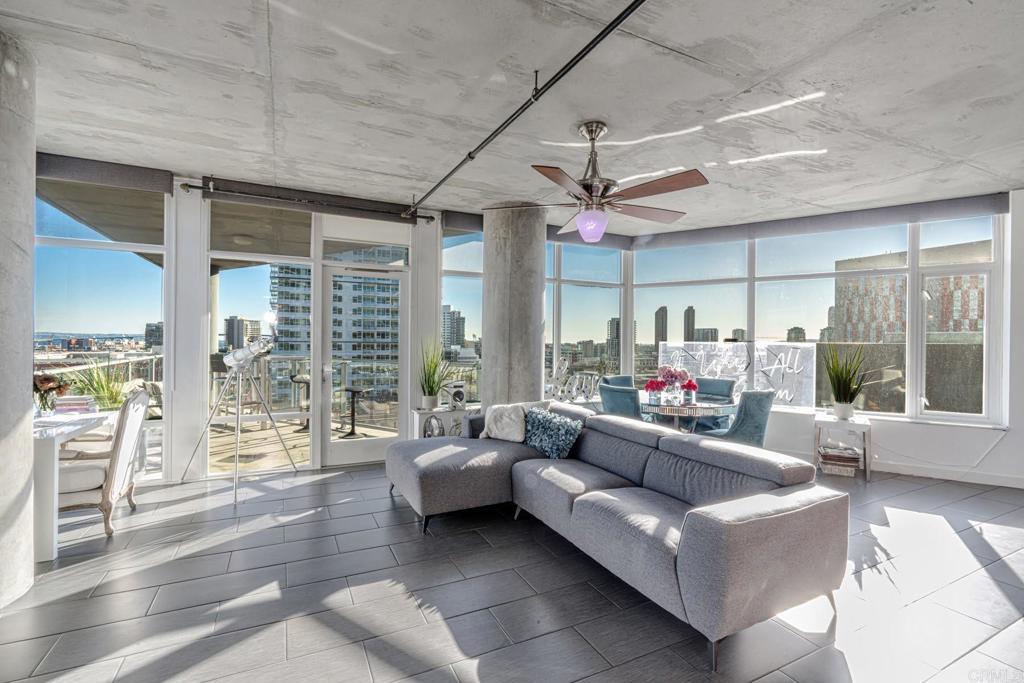 Photo of Listing #PTP2500494