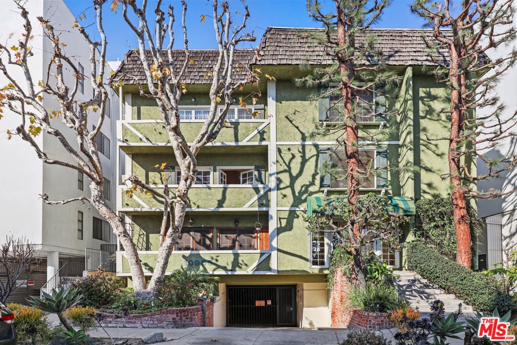 Photo of Listing #25486837