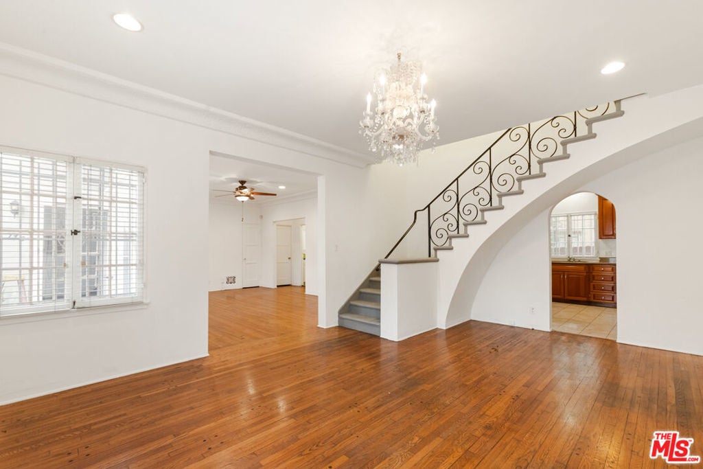 Photo of Listing #25486625