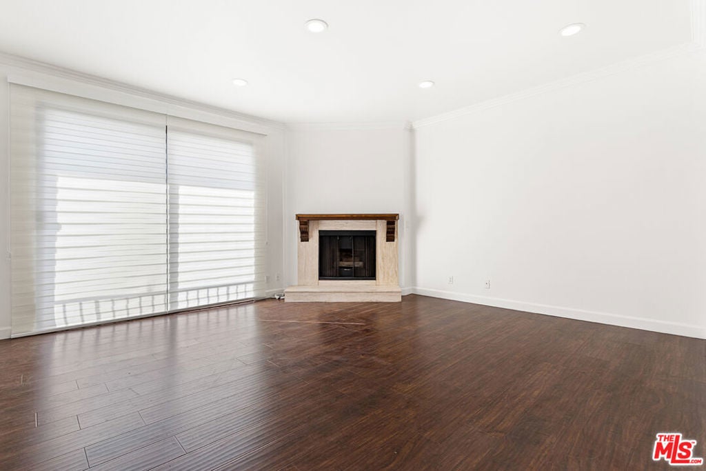 Photo of Listing #25487197