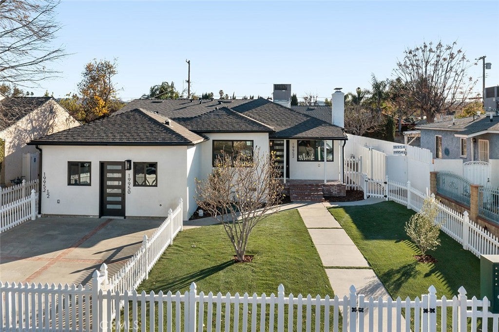 Photo of Listing #SR25013471