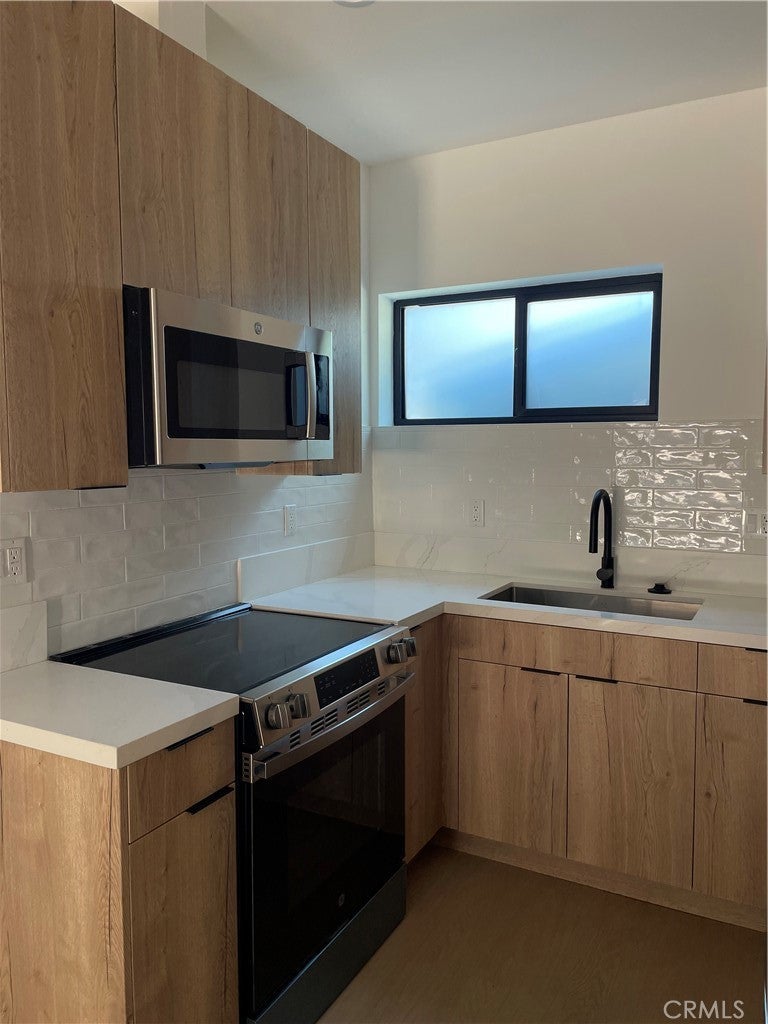 Photo of Listing #SR25015694