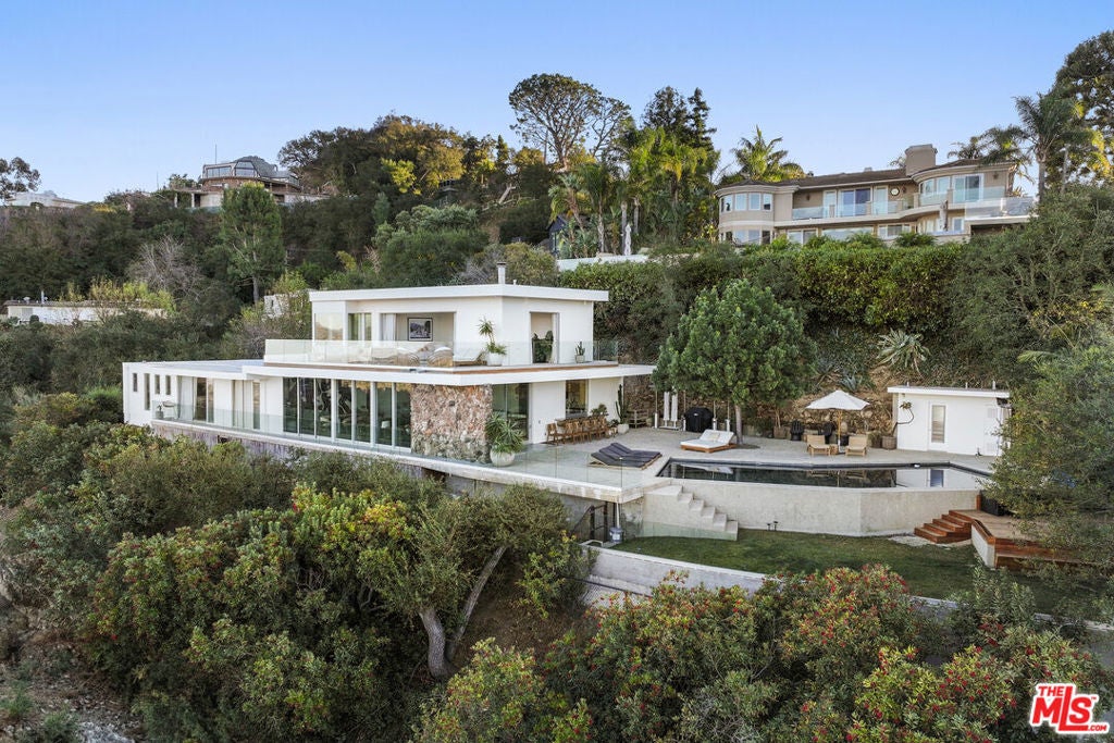 Photo of Listing #25484951